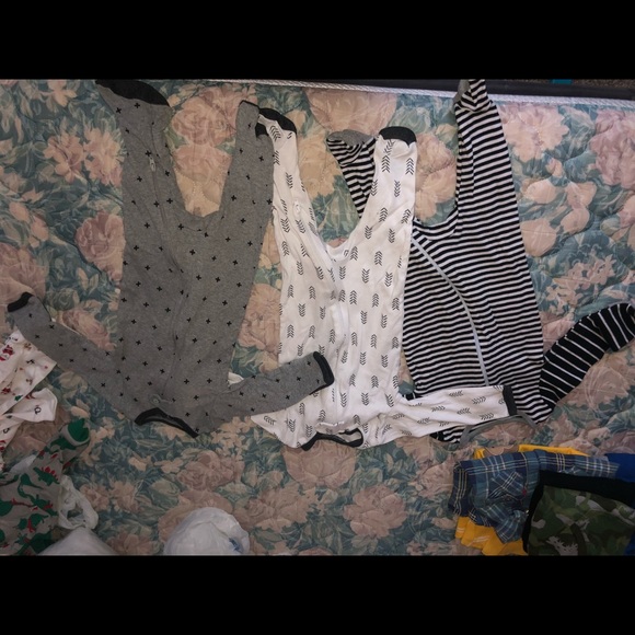 3-6 months & 6 months clothing - Picture 7 of 8